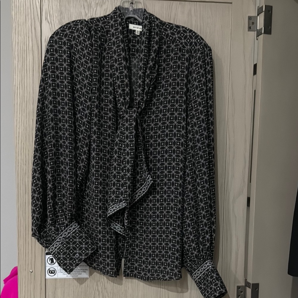 Geometric Print Blouse - Black and White